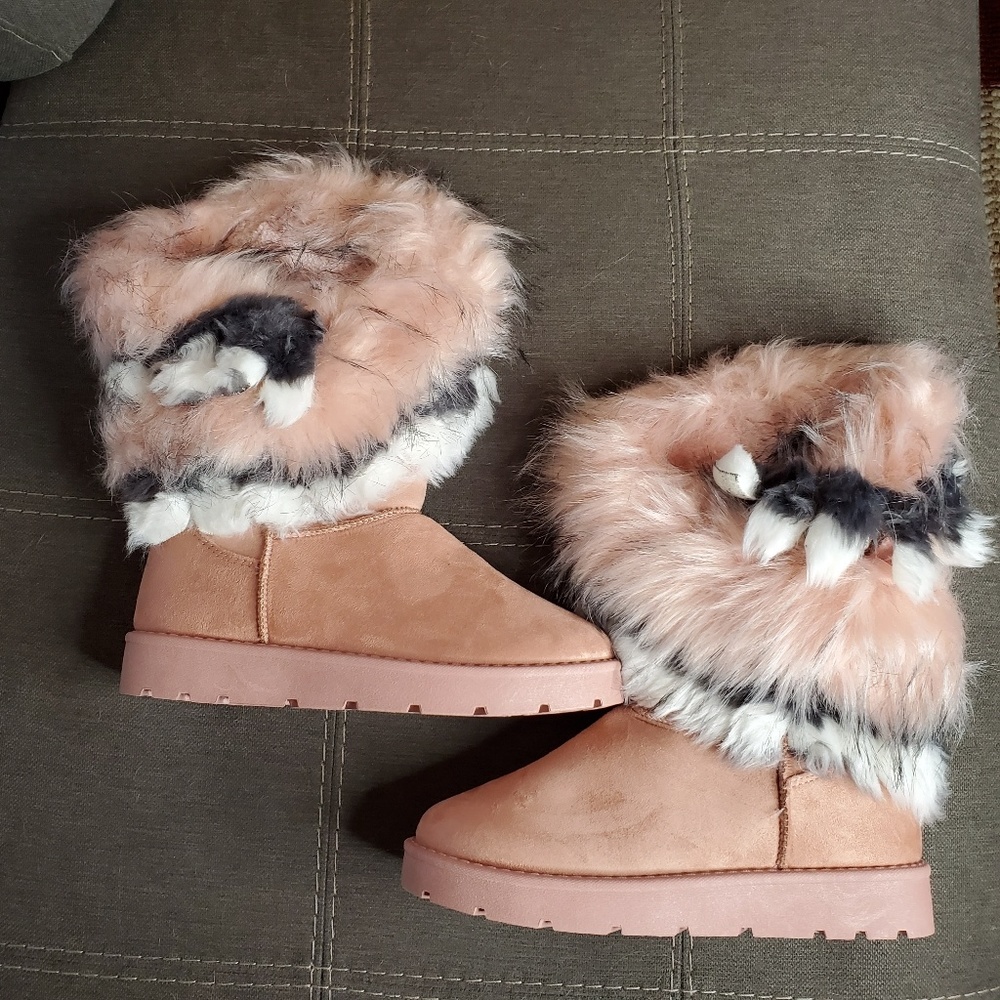 New! Pink Mid Calf Furry Winter Boots - Picture 5 of 6